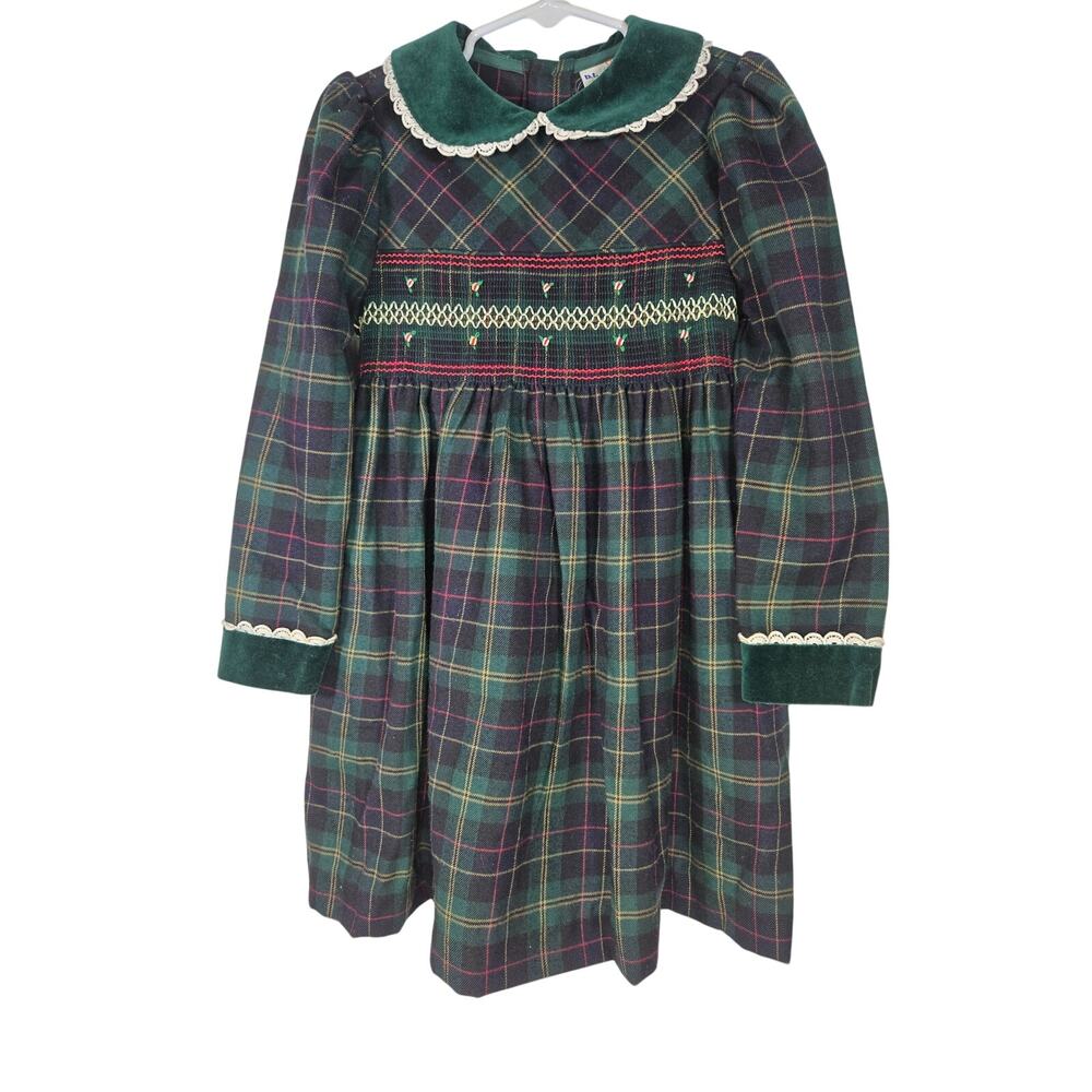 B.T. Kids Vintage Green Plaid Smocked Dress W/Velvet Peter Pan Collar. Size 4/5